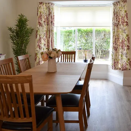 Holiday home Broom House